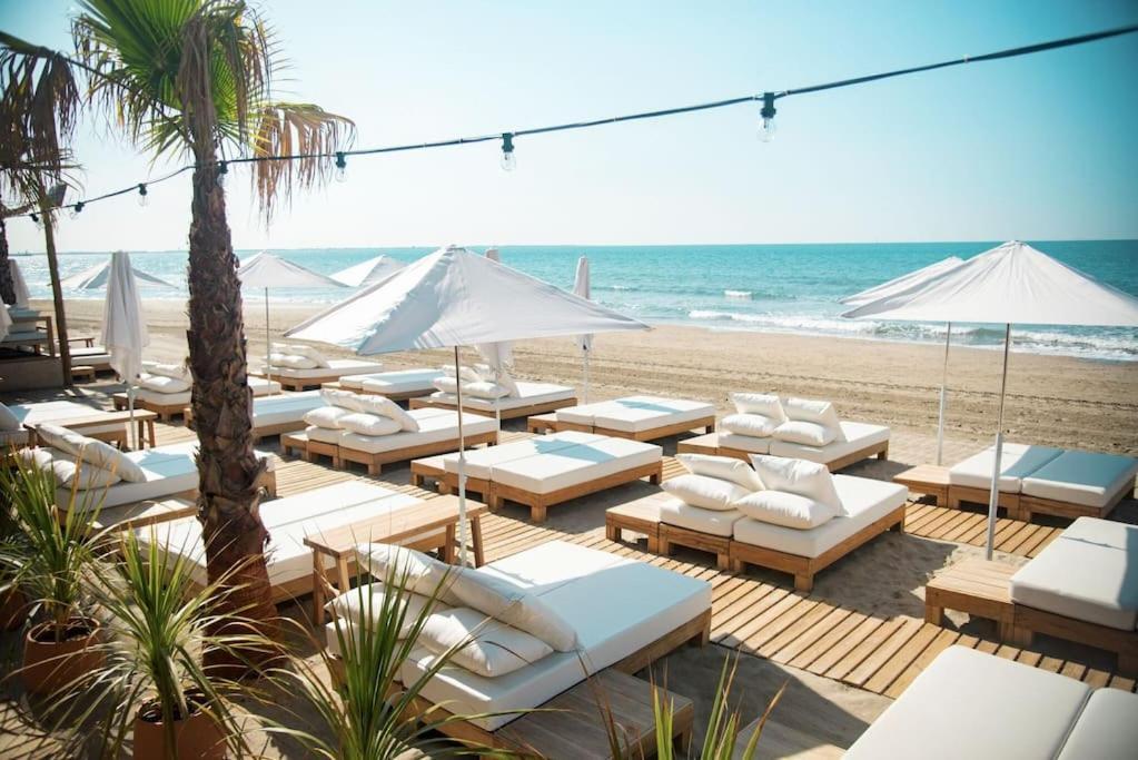 Chez Martin - Spacieux Appartement Climatise Proche De La Plage Ла-Гранд-Мот Экстерьер фото