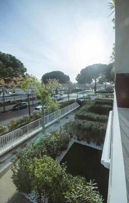 Chez Martin - Spacieux Appartement Climatise Proche De La Plage Ла-Гранд-Мот Экстерьер фото