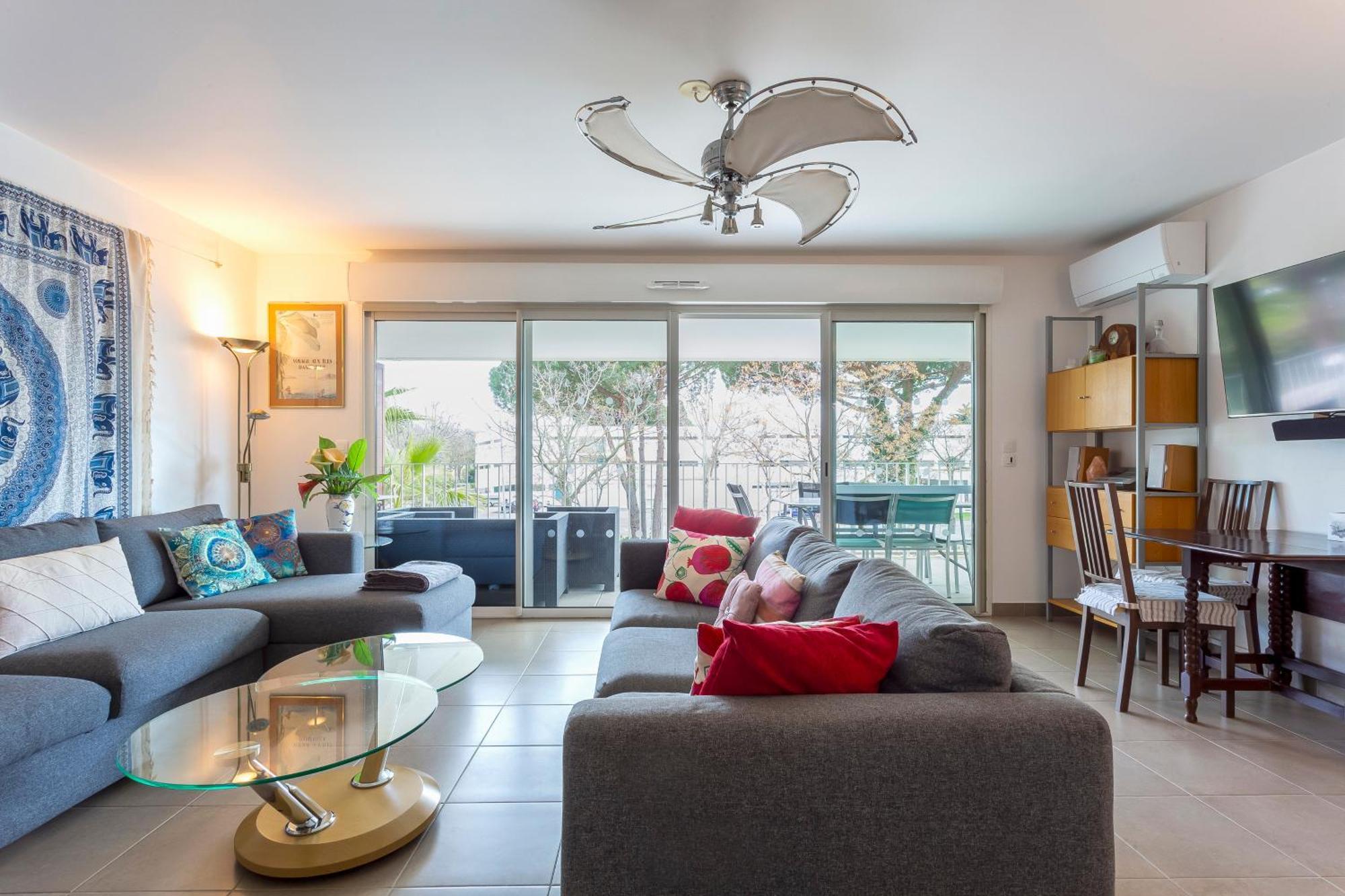 Chez Martin - Spacieux Appartement Climatise Proche De La Plage Ла-Гранд-Мот Экстерьер фото
